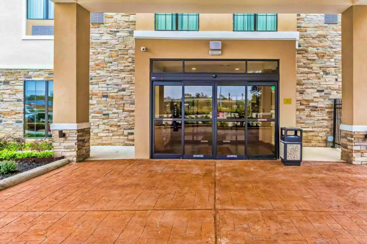 Comfort Suites Houston I45 North Aldine Exterior photo